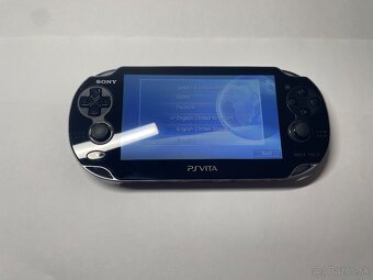 PS Vita PCH - 1004 (OLED) - 4
