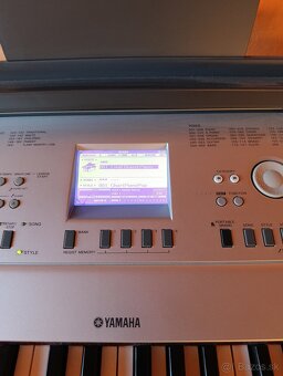 Yamaha DGX-640 - 4