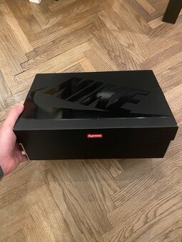 Nike Air Force 1 x Supreme - 4