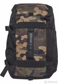 Nový batoh Traveller Backpack black/camo one size - 4