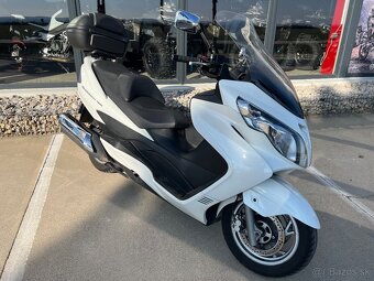 Suzuki Burgman 400 - 4