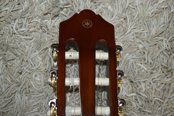 predam - gitara Yamaha C40 - 4