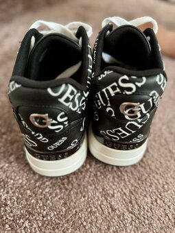 Tenisky guess - 4