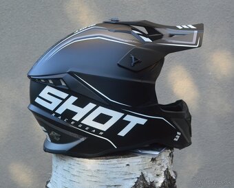 SHOT čierna matná CARBON Kevlar 1100gra. - 4