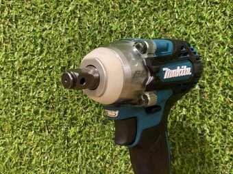 Makita DTW300Z Aku rázový uťahovák (1/2"/ 330Nm) Li-ion LXT - 4