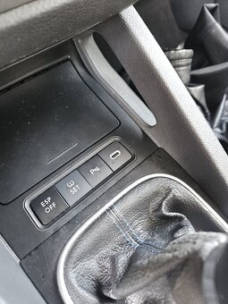 Golf 5, 6 USB rychlonabíjačka, QC PD - 4