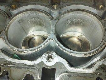 BMW N53B30U0 - 4