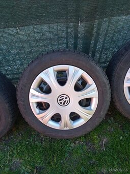 Predám zimné gumy na plech. diskoch R16 na VW, škoda, Se - 4