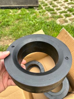 Nissan Patrol podložky nad struny - 4