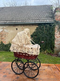 Kočiarik s bábikou - 4