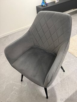 ZAMATOVÁ ČALÚNENÁ STOLIČKA - 4