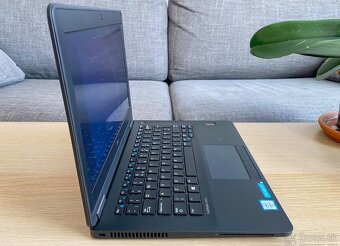 DELL Latitude E7270 - i5, SSD, 8GB, PODSV.KlÁV. - 4