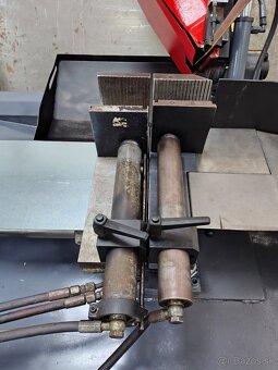 Predám použitú pásovu pílu BOMAR automat ergonomic 320.250 G - 4