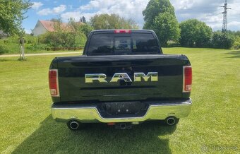 Dodge RAM 1500 Laramie - 4