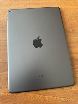Predám iPad Air 3. generácie (2019) Space Grey, 64GB, WiFi - 4