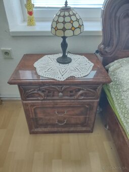 Nábytok do spáľne, skriňa, komoda, postel, nočné stolíky - 4