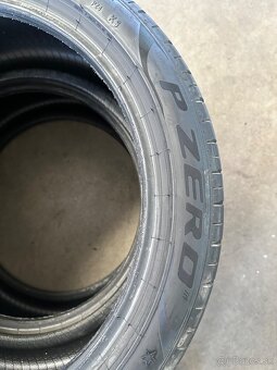 Pirelli P Zero 245/40 R19 - 4