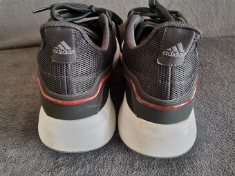 Botasky Adidas cloudfoam comfort - 4