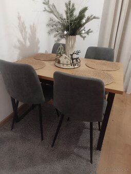 Predám stoličky jedálenské 4kusy - 4