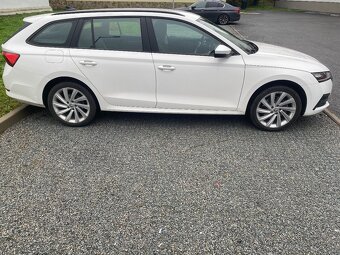 Predám Škodu Octavia Combi IV 1.4 TSI PHEV Ambition, 2021 - 4