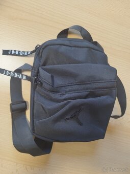 Jordan malá taska - 4