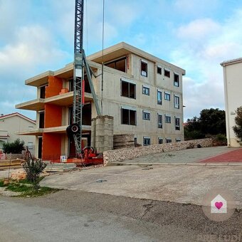 PAG/MANDRE-3i apartmán na 1. poschodí s lodžiou, parkingom a - 4
