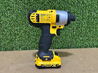 Dewalt DCF815 rázový uťahovák - 4