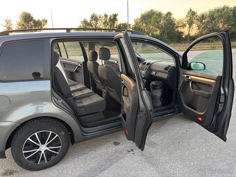 Volkswagen Touran 2.0 TDI - 4