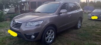 Hyundai Santa Fe 2.0 CRDI VGT Prémium - 4