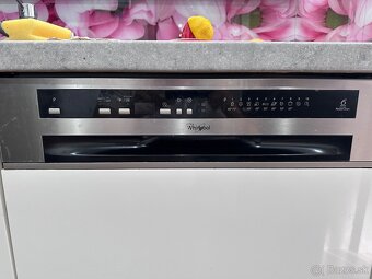 Predam pouzivanu umyvacku riadu a indukcnu varnu dosku WHIRP - 4