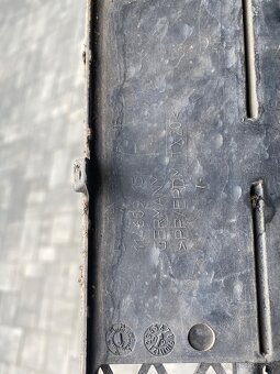 Mriezka predného naraznika LCI bmw e60/61 - 4