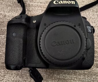 Canon EOS 7D - 4