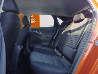 Hyundai i30 1.5 T-GDi mHEV Family - 4