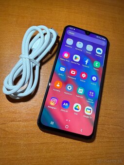 Samsung GALAXY a40 4/64GB - 4