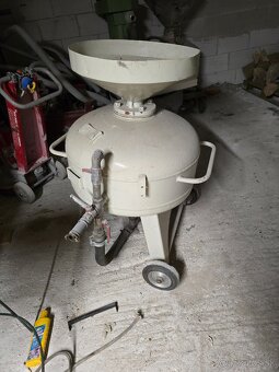 Pieskovacie stroje. - 4