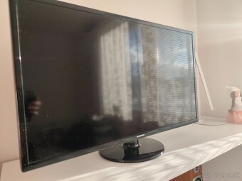 Predám televízor Samsung 80cm - 4