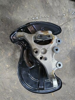 Otočaky mercedes c,e w204,c207 - 4