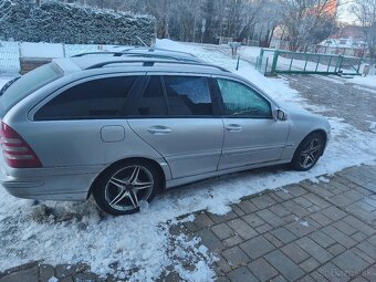 Predám Mercedes C - 4