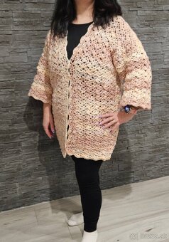 Predám Handmade hačkované pončo - hnedé - 4