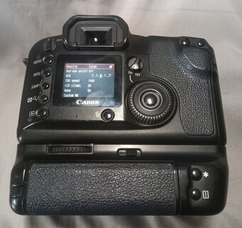 Canon EOS D60 + battery grip - 4