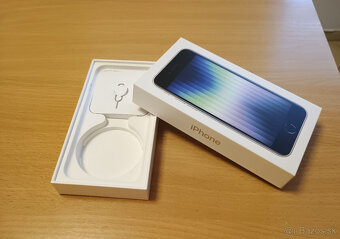 Apple iPhone SE 2022 5G 128gb TOP STAV - 4