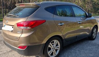 HYUNDAI ix35 , 4x4,manual - 4