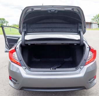 Predám Honda Civic 1.5 t vtec 134 kw - 4