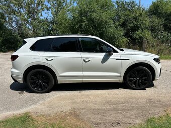 VW Touareg 3.0TDI 210kw R-Line 20/Edition 4Motion - 4