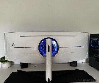 Monitor Samsung Odyssey G9 - 4