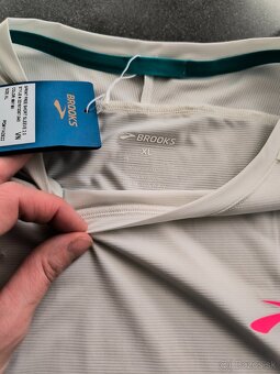 BROOKS SPRINT FREE Bežecké tričko Pôvodná cena:40EUR - 4