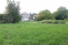 Lukratívny stavebný pozemok v obci Nižný Skálnik 1220m2 - 4