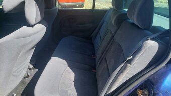 Clio 2 1.4 benzín - 4
