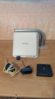 Zyxel NR7103 - 4