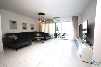 Vodice, Srima – dom s bazénom a strešnou terasou - 4